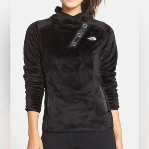 The North Face Mossbud Snap Neck Pullover Fleece Jacket in Black